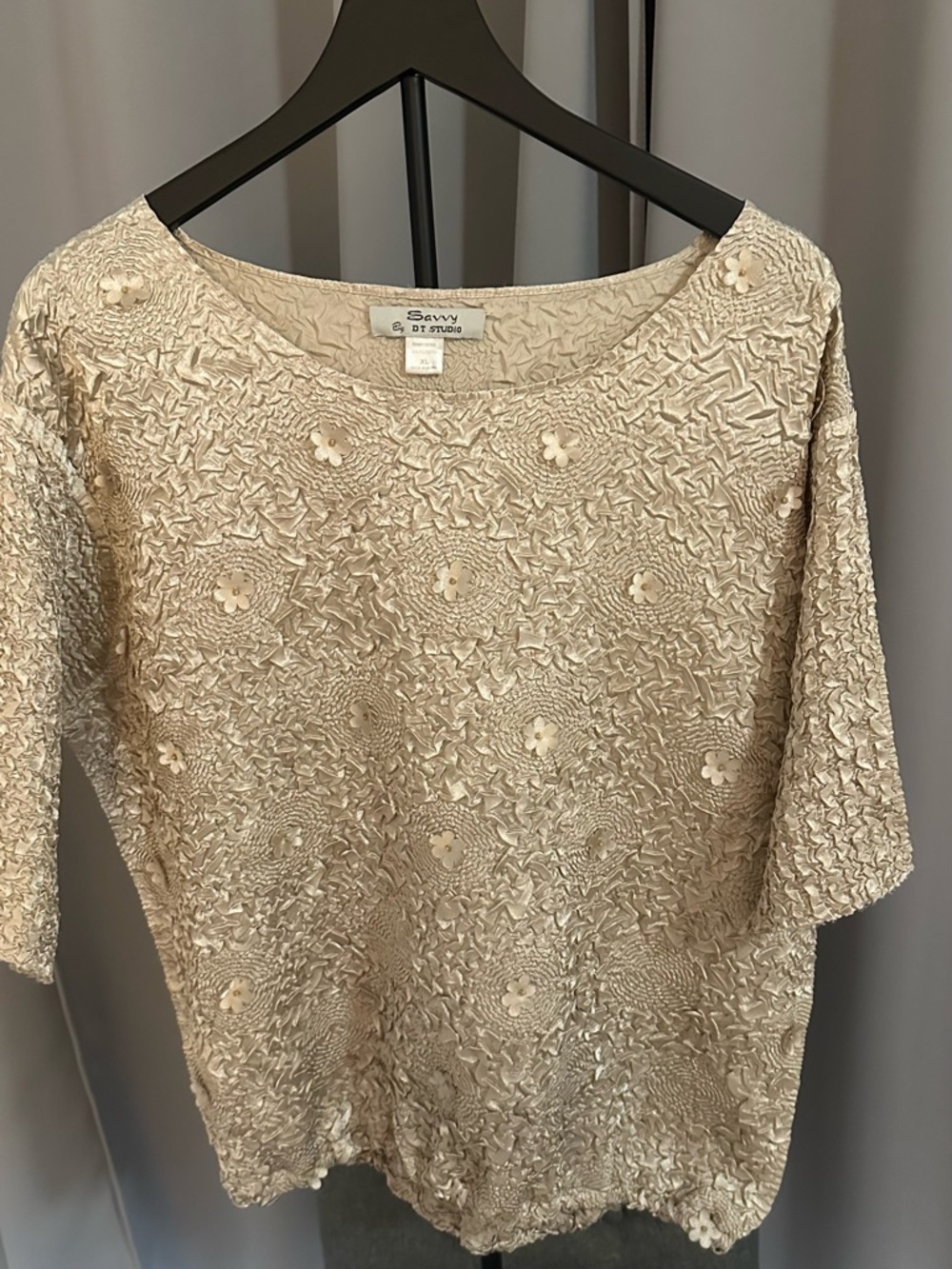 Savvy Cream Textured Floral Embellished Blouse
